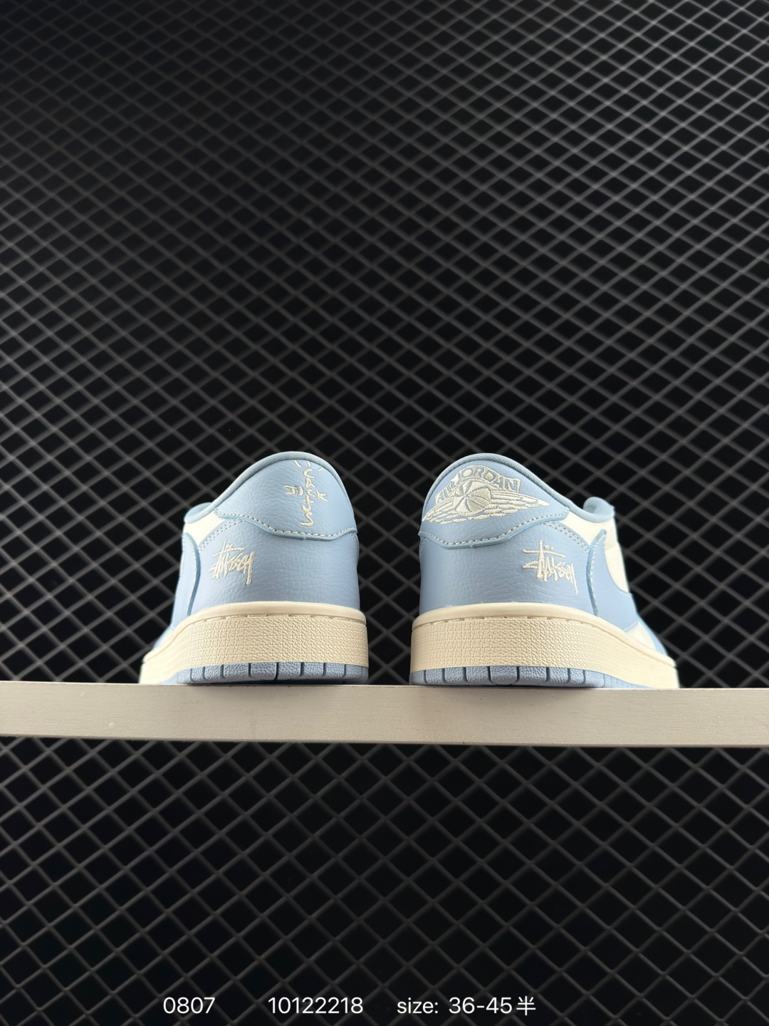 Travis Scott x Air Jordan 1 ” Reverse Mocha “